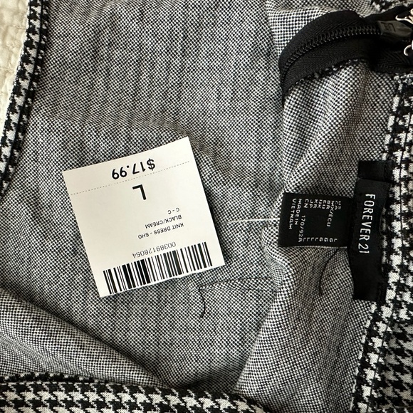 NWT FOREVER 21 Bodycon Dress Black/white Houndstooth - Picture 3 of 8